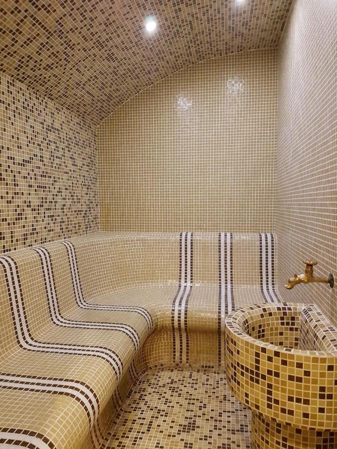 Family Hotel Chiflik Hills Εξωτερικό φωτογραφία