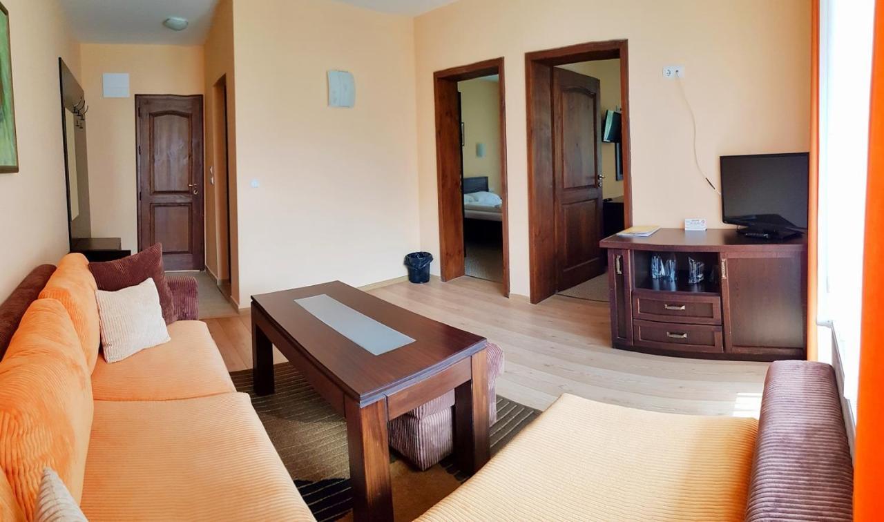 Family Hotel Chiflik Hills Εξωτερικό φωτογραφία