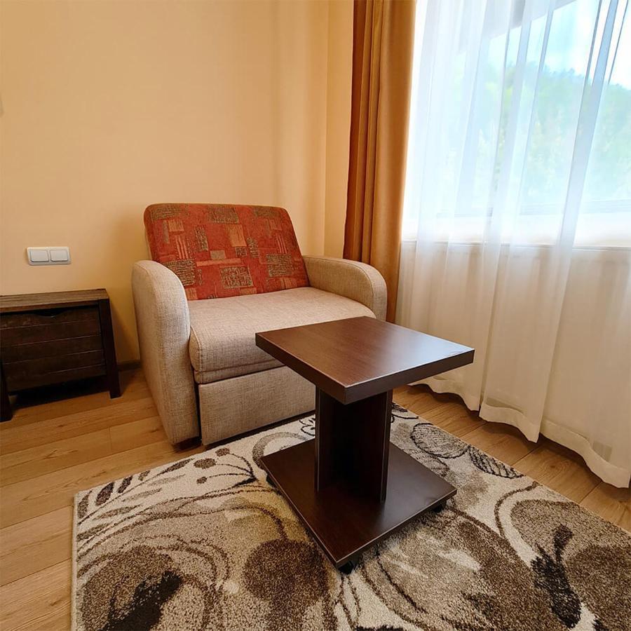 Family Hotel Chiflik Hills Εξωτερικό φωτογραφία