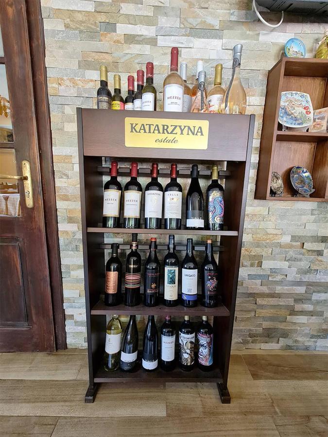 Family Hotel Chiflik Hills Εξωτερικό φωτογραφία