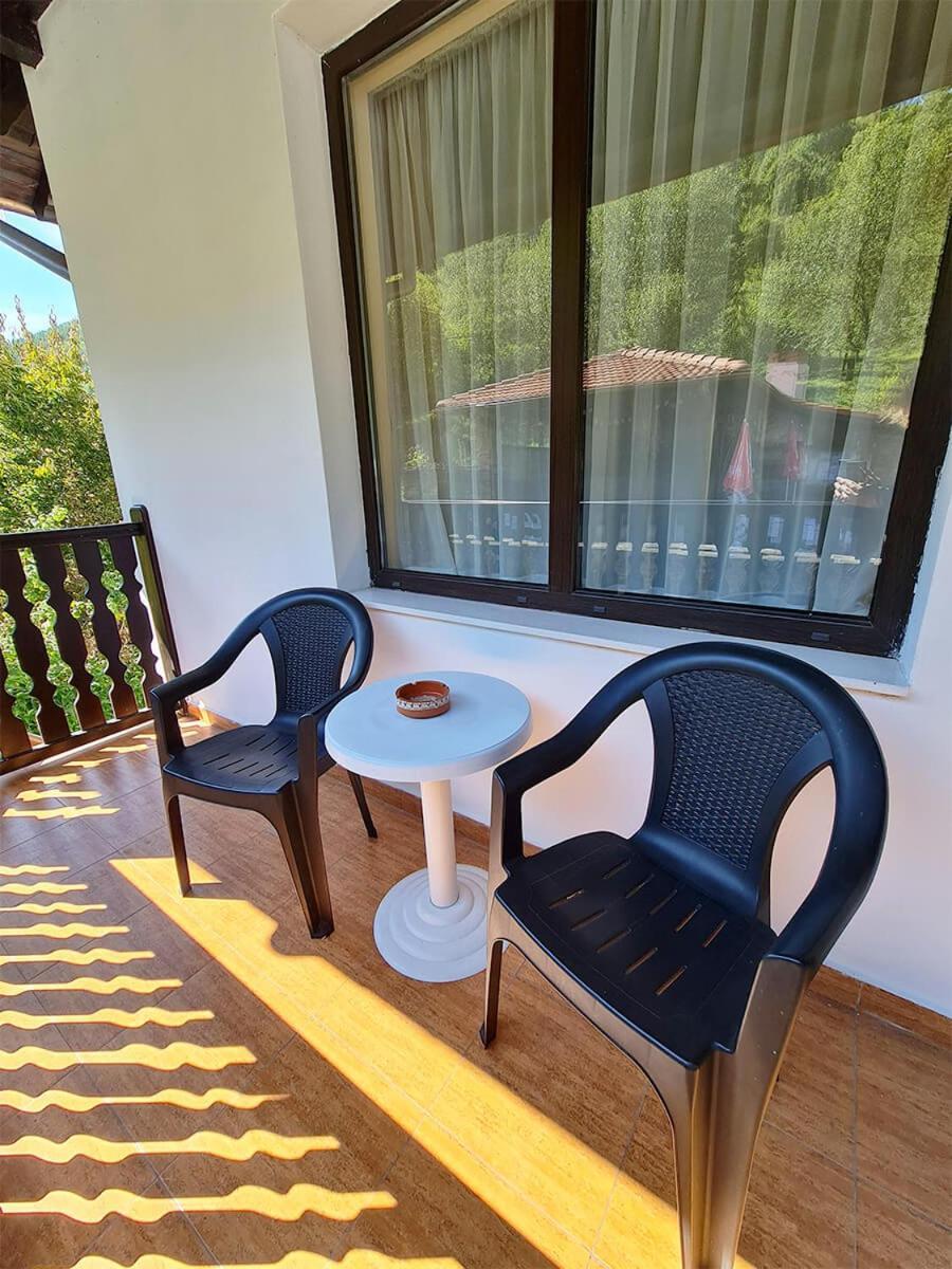 Family Hotel Chiflik Hills Δωμάτιο φωτογραφία