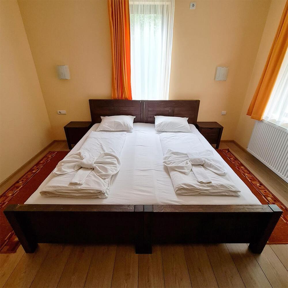 Family Hotel Chiflik Hills Δωμάτιο φωτογραφία