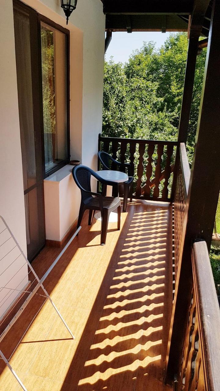Family Hotel Chiflik Hills Δωμάτιο φωτογραφία